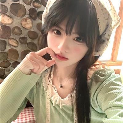 小妞死翘翘海报