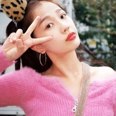 红色八爪女海报